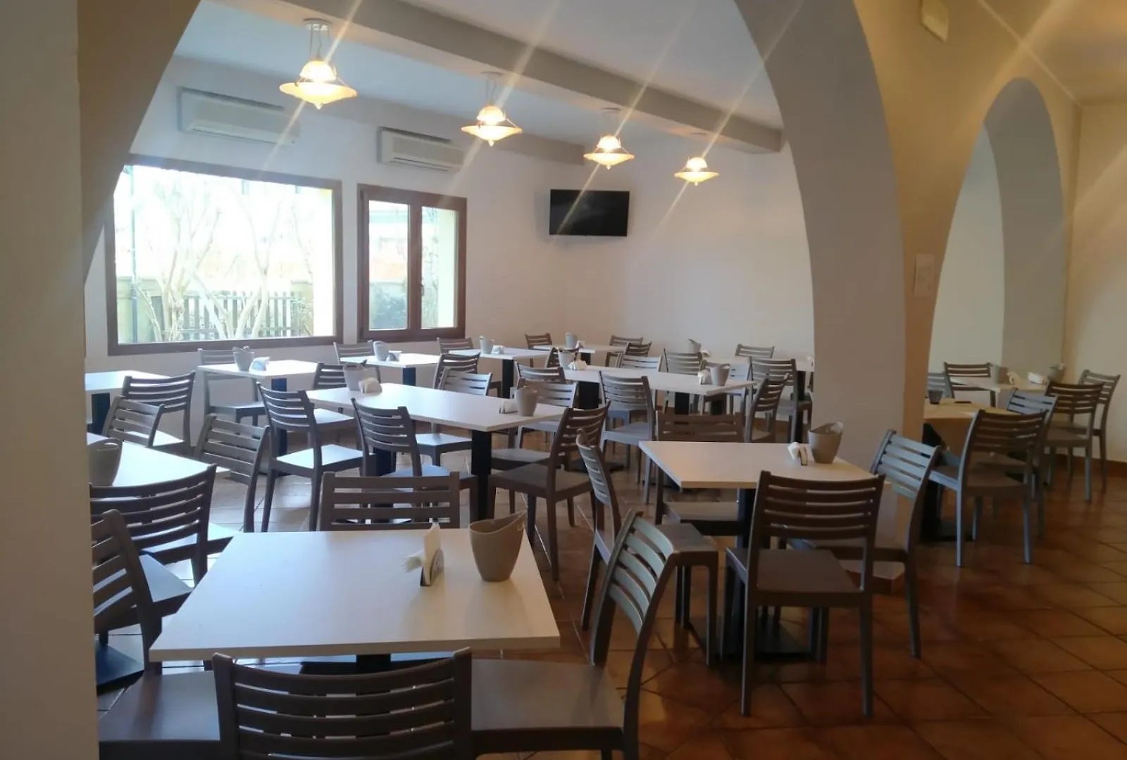 Hotel Magnolia Comacchio 3*,  Italy