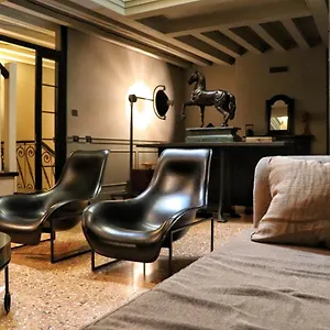 Maison Matilda - Luxury Affittacamere